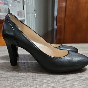ANNE KLEIN iflex Black Pumps - SIZE 8M